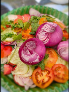 A picture of 2 minutes Salad.