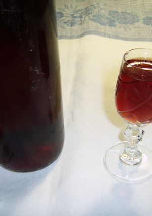 Meggy likőr recept fotója