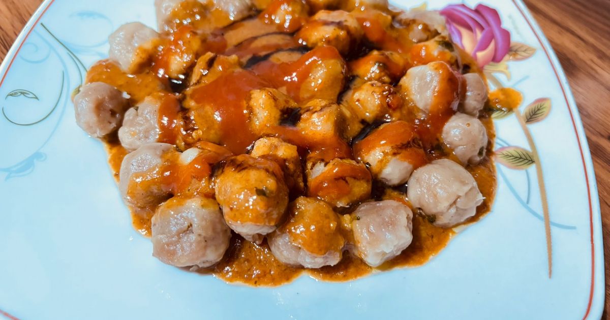 Cilok daging bumbu kacang