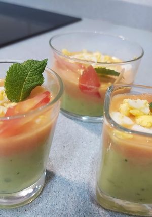 Una foto de Chupitos de gazpachos, dos sabores