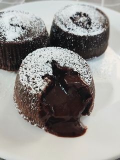 巧克力爆漿蛋糕 簡單作法 的食譜成品照片