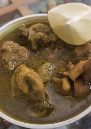 जीरा चिकन (jeera chicken recipe in marathi) रेसिपी चे मुख्य फोटो 