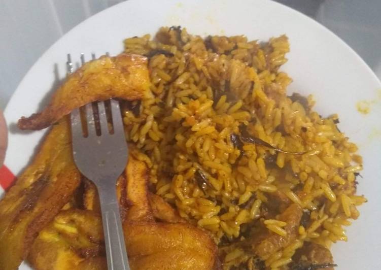 Jollof native rice with fried plantain