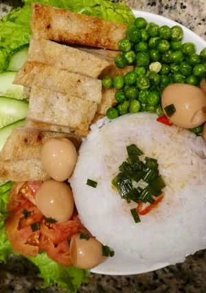 Hình của món Cơm dĩa thập cẩm 🍱.