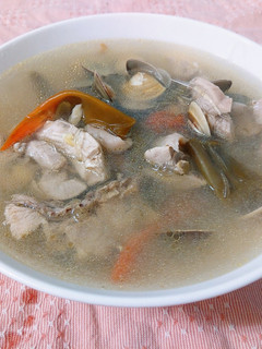 剝皮辣椒雞湯(電鍋版) 的食譜成品照片