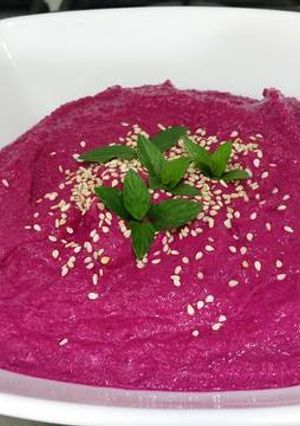 A picture of Beetroot dip.
