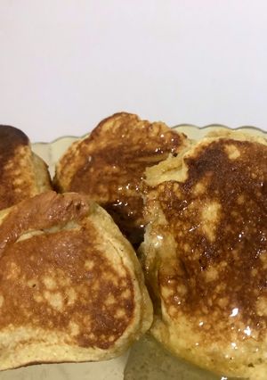 Una foto de Pancakes con harina de coco y harina integral (semi gluten free) 🥥