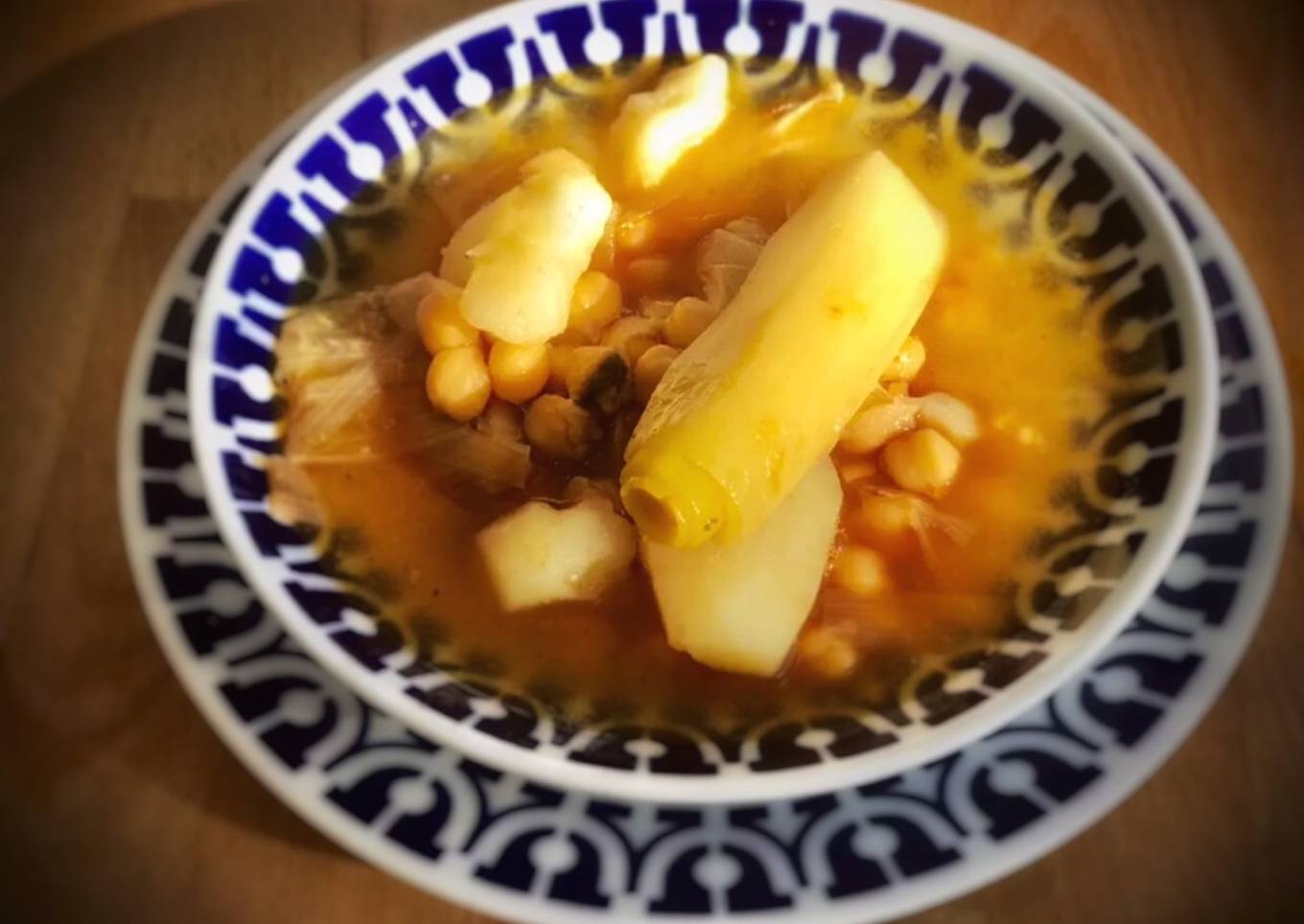Caldo de jamón y pollo (el de toda la vida)