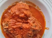 Una foto de salsa de chile serrano