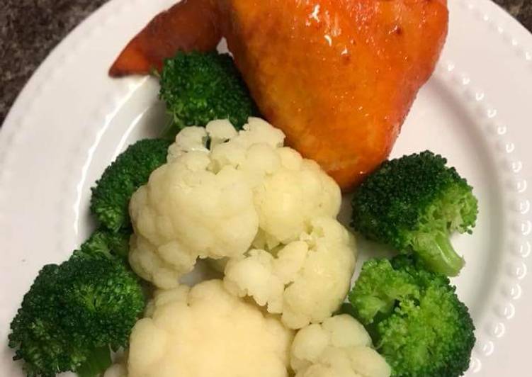 Fried Chicken, cauliflower and broccoli
