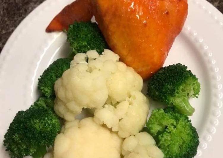 Simple Way to Make Favorite Fried Chicken, cauliflower and broccoli