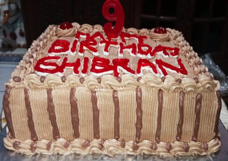 Kue tart ketan hitam