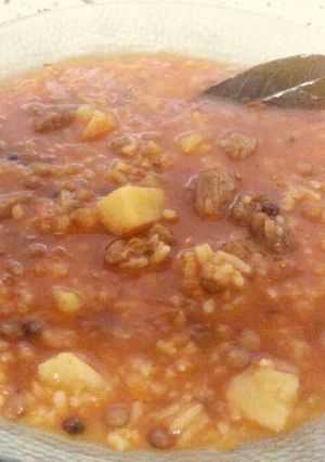 Una foto de Guiso exprés de arroz y lentejas