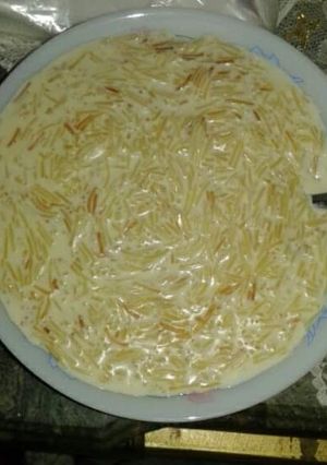 صورة لوصفة شعيريه باللبن والقشطه