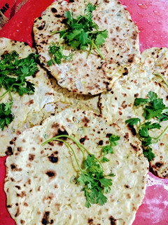 मिस्सी रोटी (Missi Roti Recipe in Hindi) रेसिपी मुख्य फोटो