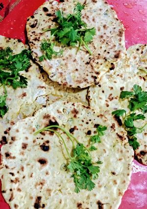 मिस्सी रोटी (Missi Roti Recipe in Hindi) रेसिपी मुख्य फोटो