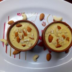 A picture of Mango matka kulfi.