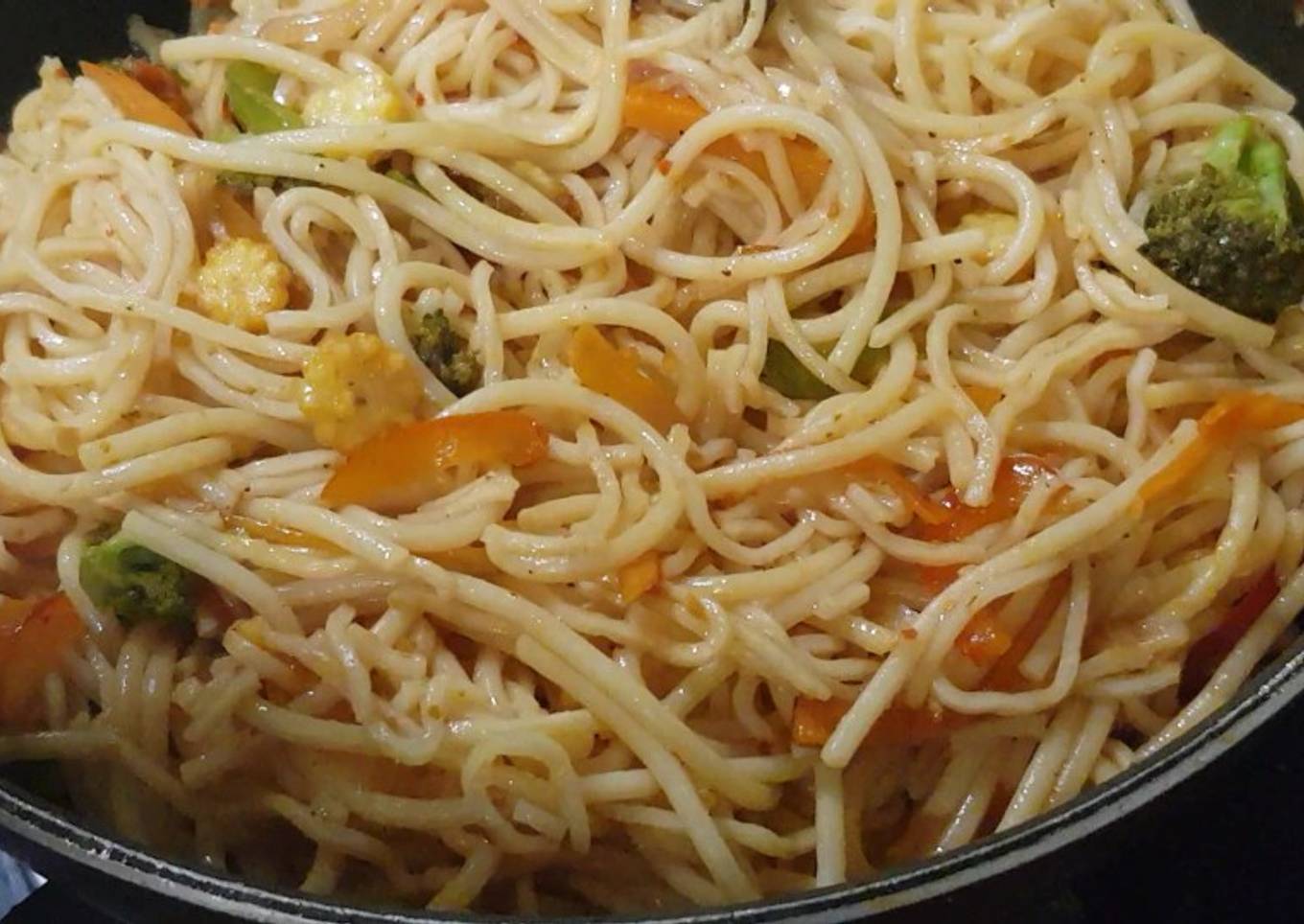 Wheat spaghetti with a healthy twist