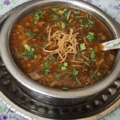 A picture of Chinese style Veg manchow soup.