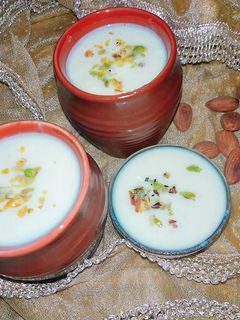 झटपट रबडी रेसिपी मुख्य फोटो