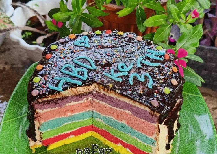 Langkah Mudah untuk Menyiapkan Rainbow Cake🌈, Enak Banget