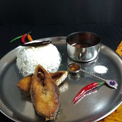 A picture of Ilish Maach Bhaja (Hilsa Fish Fry).
