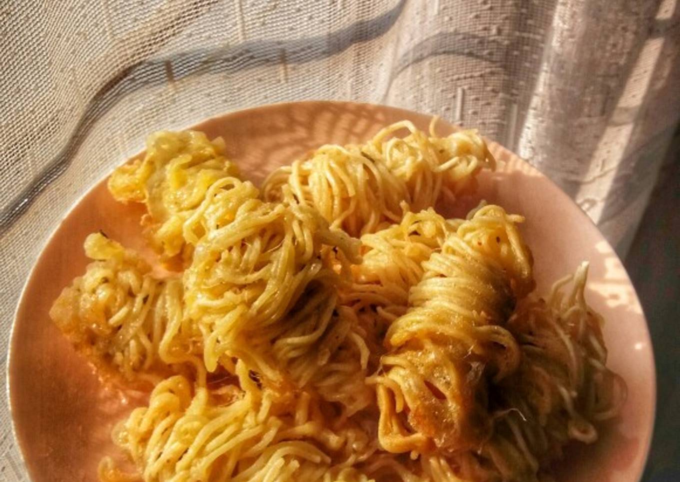 Sosis Gulung Mie dan Telur