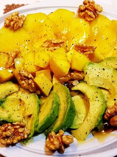 Una foto de Ensalada de frutas especiadas