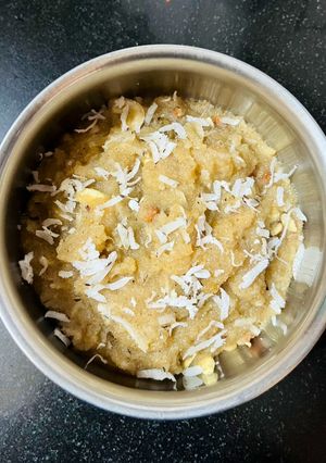 A picture of Sooji ka Halwa.