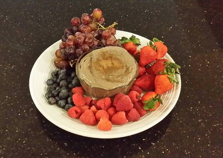 How to Make Quick Chocolate Cream Fruit Dip