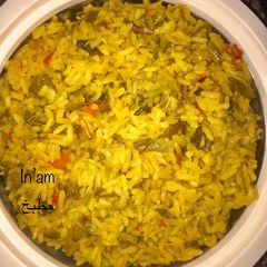 A picture of Jollof rice.