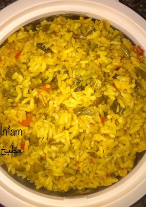 A picture of Jollof rice.