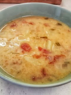 Nyári tejfölös krumplileves recept fotója
