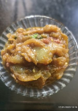 কাঁচা-পাকা টমেটোর ভর্তা (kacha paka tomato bharta recipe in bengali) রেসিপির প্রধান ছবি