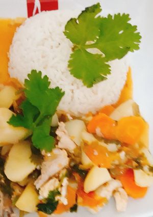 Una foto de Cau cau de pollo a mi estilo