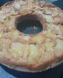 Torta de manzana con caramelo
