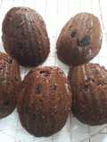 Madeleines de chocolate y arándanos