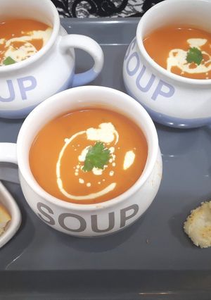 A picture of Tomato soup🍅🍅.