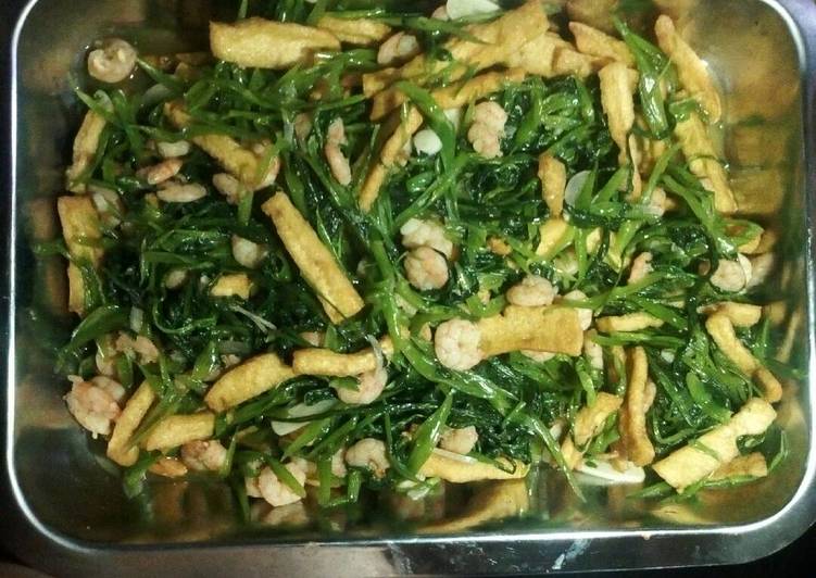 Tumis kangkung tahu udang saus tiram