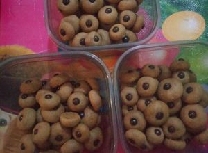 Foto resep Kuker cokelat Lebaran tidak punya oven ? Tak masalah Modal teflon dan panci Pun jadi