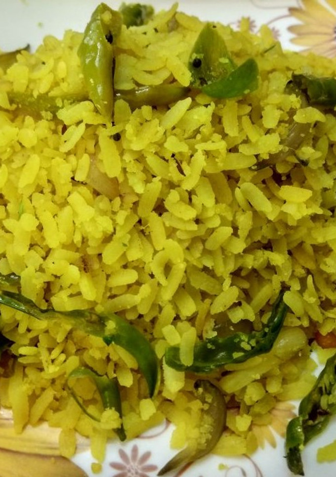 A picture of Kanda poha [uggani].
