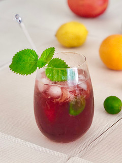 A picture of Red Wine Vinegar Cocktail 🍹.