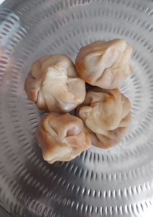 A picture of Pizza momos.