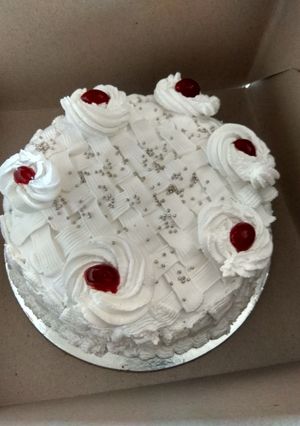 A picture of Cake(Eggless).