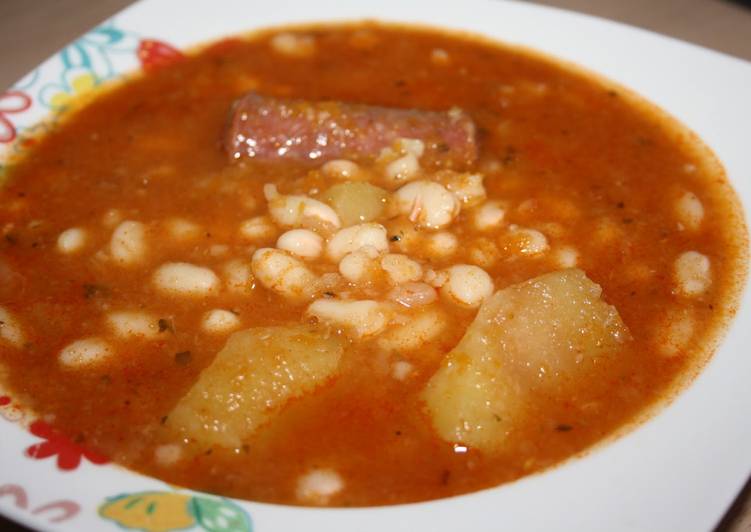 Alubias express con chorizo y patata
