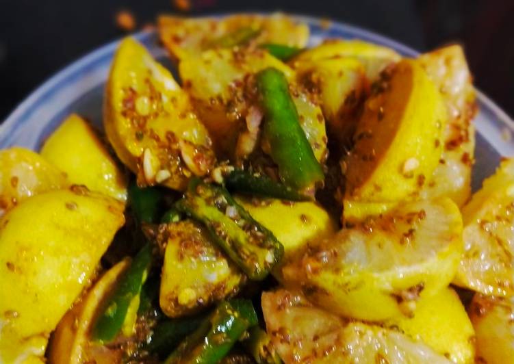 Easiest Way to Prepare Favorite Lemon chilli pickle