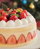 Christmas ☆ Strawberry and White Chocolate Mousse Cake