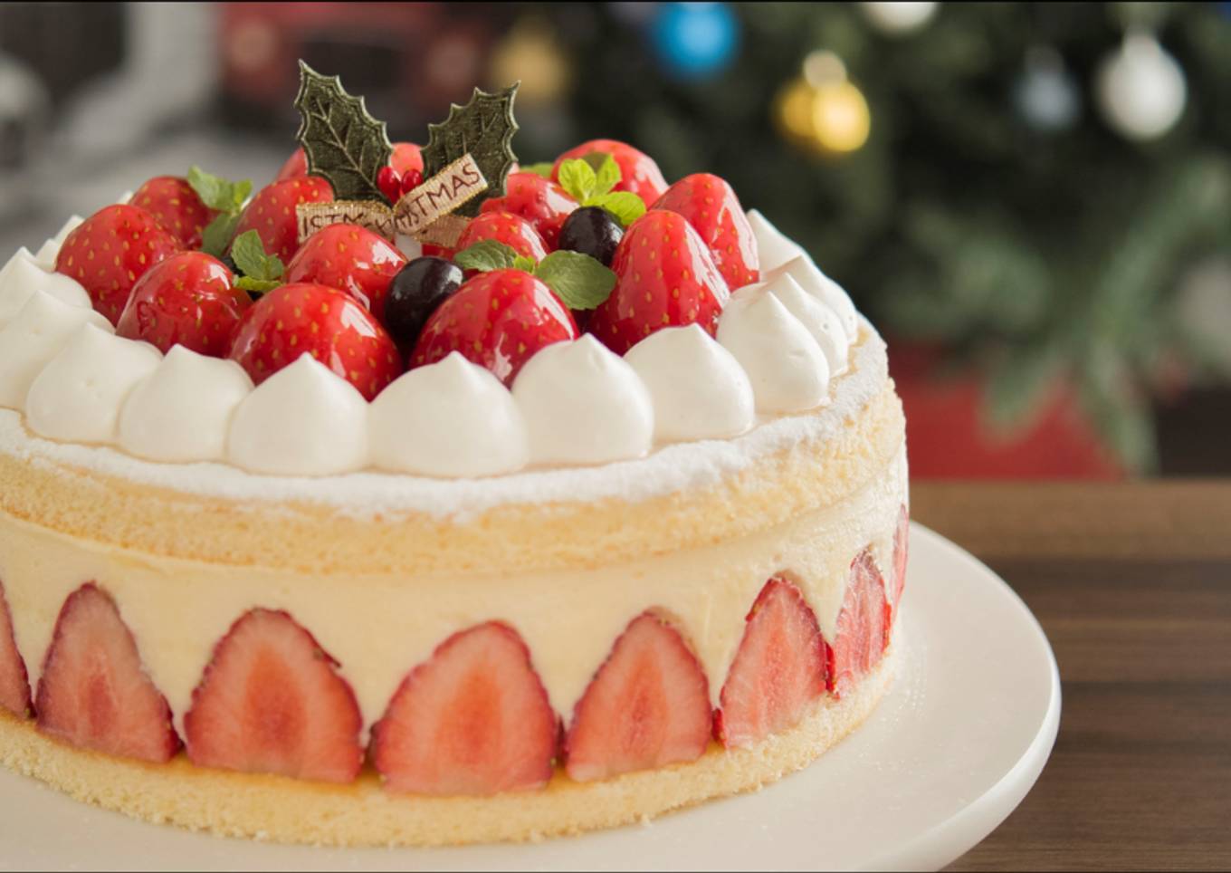 Christmas â˜† Strawberry and White Chocolate Mousse Cake