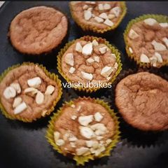 A picture of Banana, Nutella and Nuts Muffins.