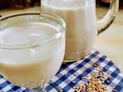 Una foto de leche de sésamo